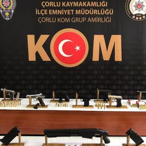 Tekirdağ'da polisten kaçan şüpheli belini kırdı