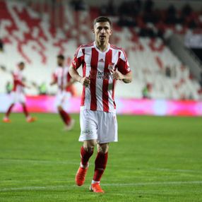 Galatasaray, Mert Hakan için harekete geçti