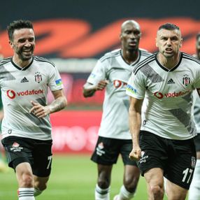 Beşiktaş, Konya'yı farklı mağlup etti