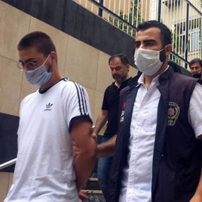 Hırsızlıkla suçlanınca rastgele ateş açtı: 1 ölü