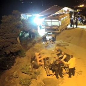 Artvin'de piknik masası devrilince yamaca yuvarlandılar