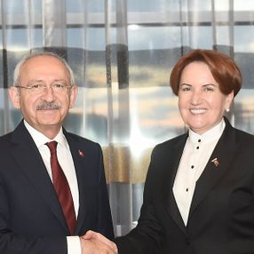 Muhalefet liderlerinden sosyal medya düzenlemesine tepki