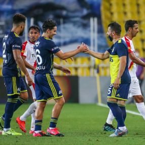 Fenerbahçe evinde 3 puanı aldı