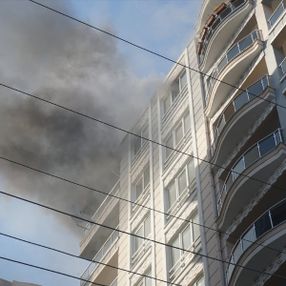 Balıkesir'de bir kişi ayrıldığı sevgilisinin evini yaktı
