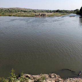 Balıkesir'de çocuklarını kurtarmak isterken boğuldu