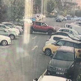 Küçükçekmece'de çaldığı araç ile 10 araca çarptı