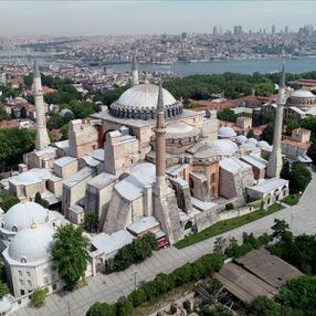 Ayasofya'nın cami olmasına karşı çıkanların listesi
