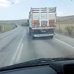 Çankırı'da ambulansa yol vermeyen kamyon sürücüsü