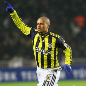 Alex, F.Bahçe'nin durumunu değerlendirdi