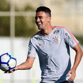 Alex'ten stoper tavsiyesi: Leo Santos