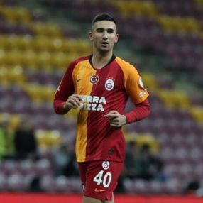 Fatih Terim, kaptanlık pazubandını genç Emin'e verdi