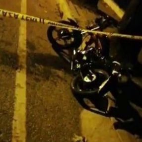 Sakarya'da otomobil motosiklete çarptı: 1 ölü 2 yaralı