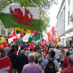 Galler, Britanya'dan ayrılmayı tartışacak