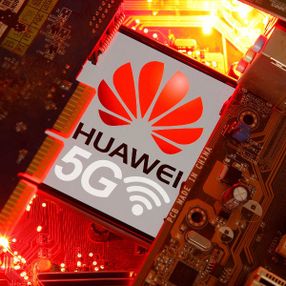 Trump: İngiltere'yi Huawei'den vazgeçirdim