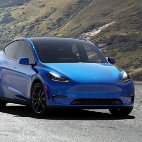 Volvo, Tesla otomobillerindeki teknolojiyi inceliyor