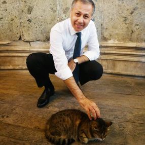 İstanbul Valisi Yerlikaya, Ayasofya'yı gezdi