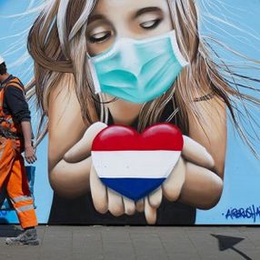 Hollanda'da sevgilisi olanların seyahat izni olacak