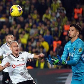 Beşiktaş derbiyi kazandı