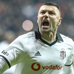 Lille, Burak Yılmaz'ı istiyor