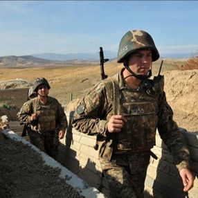 Sırbistan Ermenistan'a silah verdiğini itiraf etti