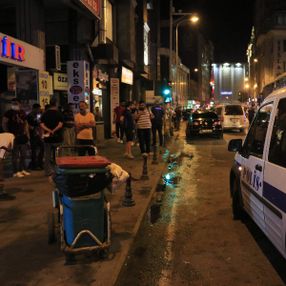 Adana'da bir kişi ağabeyi tarafından bıçaklandı