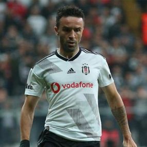 Gökhan Gönül'ün yeni durağı Fenerbahçe