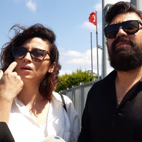 Bülent Parlak ve Burcu Gönder boşandı