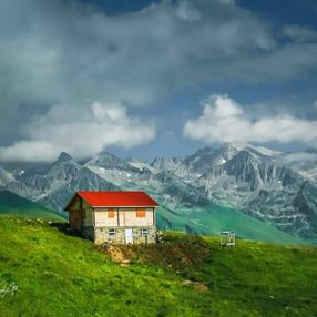 Rize'de Huser Yaylası'nın eşsiz güzelliği