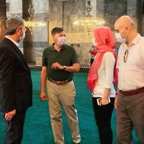 ABD Büyükelçisi Satterfield, Ayasofya Camii'nde