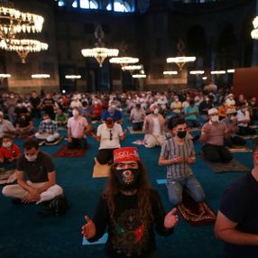 Ayasofya'da ilk bayram namazı
