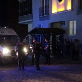Sivas'ta evlenme teklifi reddedilen şahıs 4 kişiyi vurdu