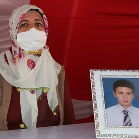 Diyarbakır annesi: Oğlum gelse çifte bayram yaşarım