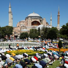 Ayasofya'nın kopyası Suriye'de yapılacak