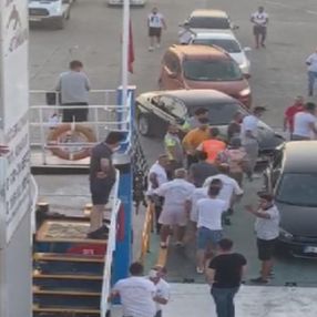 Tekirdağ'da arabalı feribotta sıra kavgası