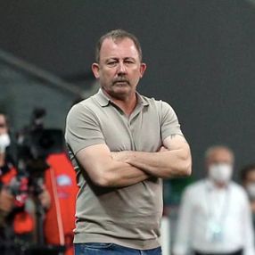Sergen Yalçın: Yedek kalacağına, gidip oynasın