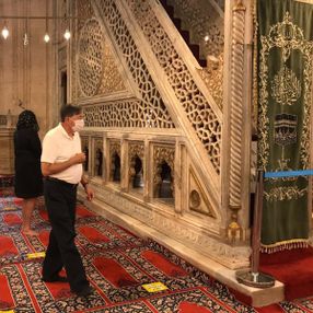 ABD'li Büyükelçi Satterfield, Selimiye Camii'ni beğendi