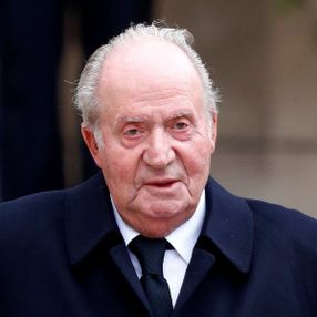 Eski İspanya Kralı Juan Carlos ülkeyi terk ediyor