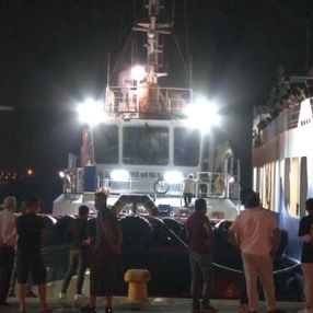 Marmara Denizi'nde arabalı feribot arıza yaptı