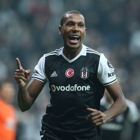 Marcelo'nun eşi: Yakında birlikte olacağız
