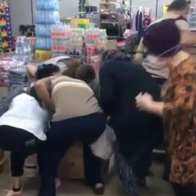 İzmir'de 30 kuruşluk kavanoz kapağı alma mücadelesi