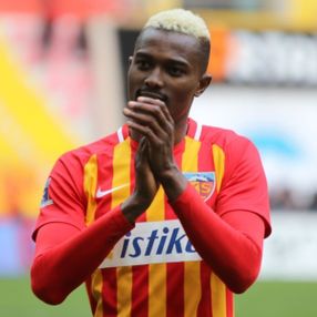 Mensah için G.Saray ve Beşiktaş devrede