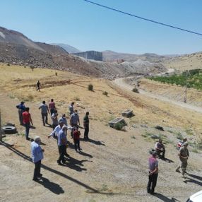 Malatya'da köylüler taş ocağına isyan etti