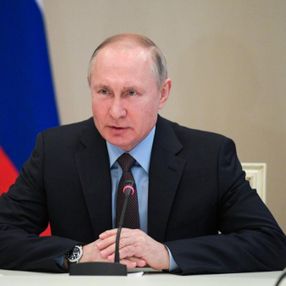 Putin: İlk koronavirüs aşısı tescillendi