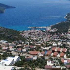 Antalya'da tatilci sahte internet sitesi ile dolandırıldı