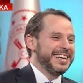 Sosyete damat söylemi Berat Albayrak'ı güldürdü