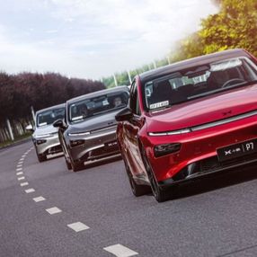 Tesla'nın Çinli rakibi ABD'de halka arz ediliyor