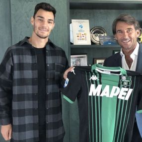 Kaan Ayhan Sassuolo'da