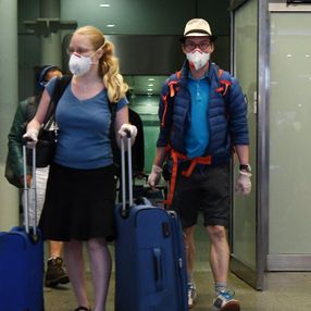 Fransa'da 160 bin İngiliz turist ülkeden ayrıldı