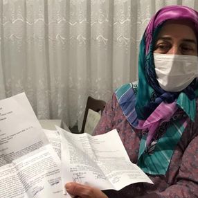Ümraniye'de bir aile komşuları yüzünden evinden ayrılıyor