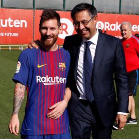 Lionel Messi, takımın başında Xavi'yi görmek istiyor